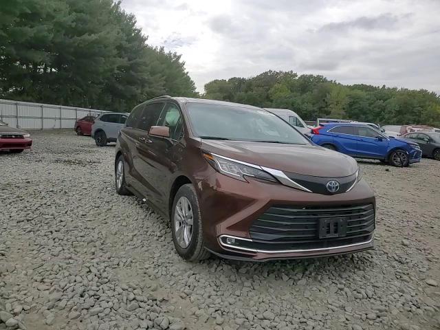 2022 Toyota Sienna Xle VIN: 5TDJRKEC3NS097045 Lot: 71994574