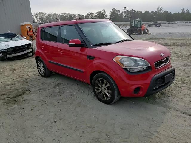 2013 Kia Soul + VIN: KNDJT2A60D7581197 Lot: 71024754