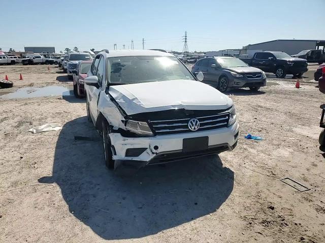 3VV1B7AX6LM174757 2020 Volkswagen Tiguan S