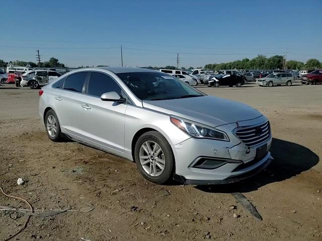 2016 Hyundai Sonata - Image 10