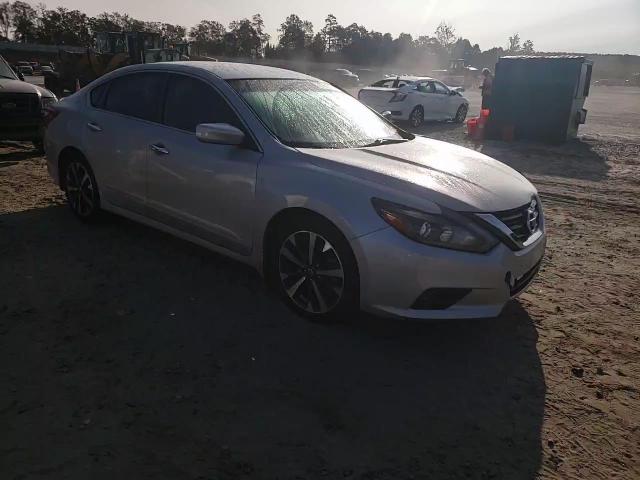 2017 Nissan Altima 2.5 VIN: 1N4AL3APXHN327521 Lot: 70742464