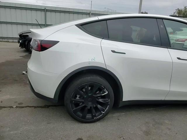 7SAYGDEE1PF839759 2023 Tesla Model Y