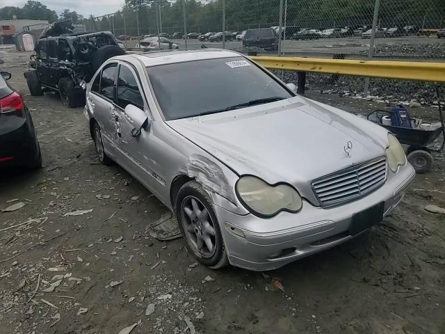 WDBRF81J04F479713 2004 Mercedes-Benz C 240 4Matic