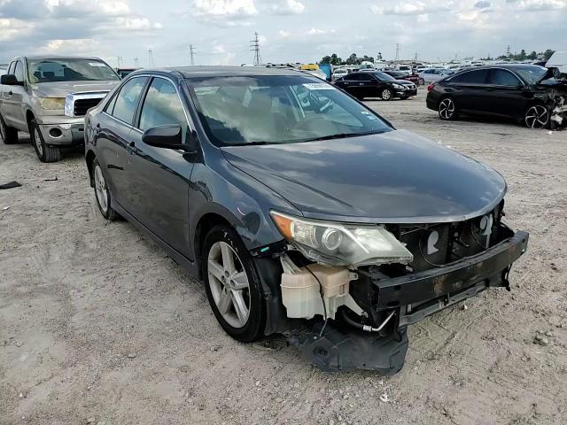 2013 Toyota Camry - Image 10