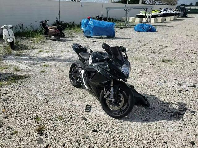 2006 Suzuki Gsx-R600 K6 VIN: JS1GN7DA162110266 Lot: 72188754