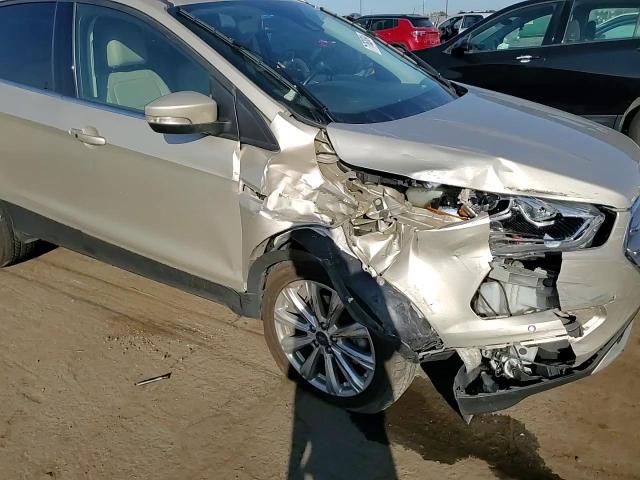 1FMCU0JD6HUC23582 2017 Ford Escape Titanium