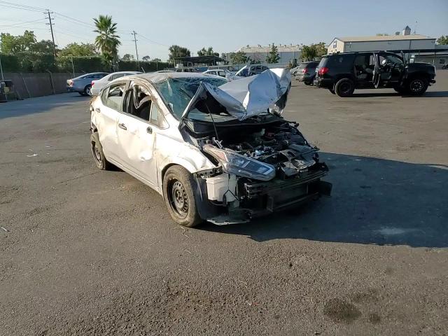 2021 Nissan Versa - Image 11