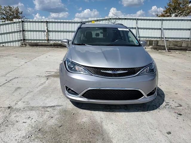 2017 Chrysler Pacifica Touring L VIN: 2C4RC1BG8HR794617 Lot: 71707774