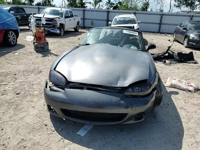 2000 Mazda MX-5 - Image 11
