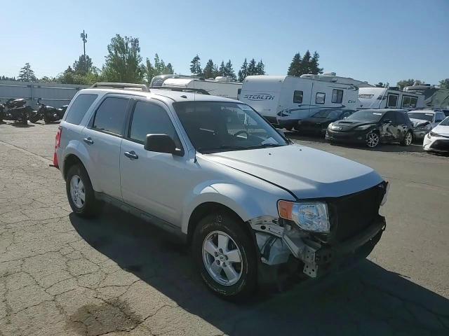 1FMCU93G89KB20057 2009 Ford Escape Xlt