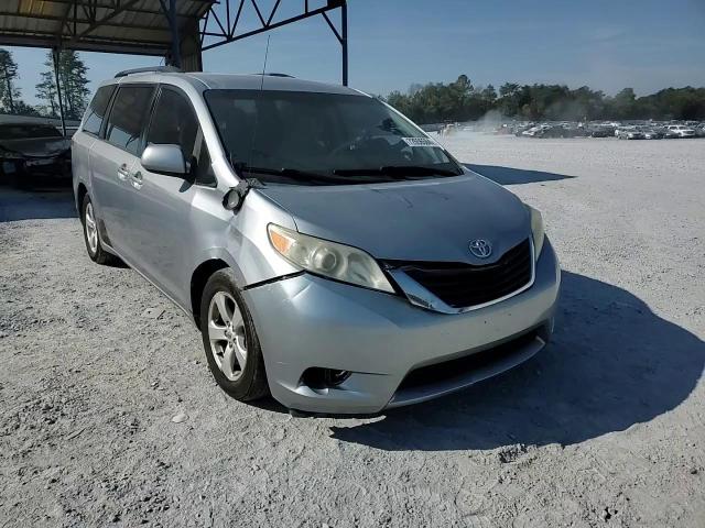 2011 Toyota Sienna Le VIN: 5TDKK3DC1BS041360 Lot: 72656504