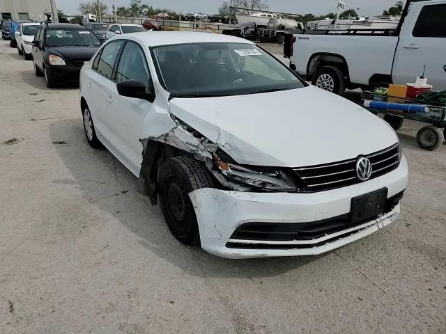 2015 Volkswagen Jetta - Image 10