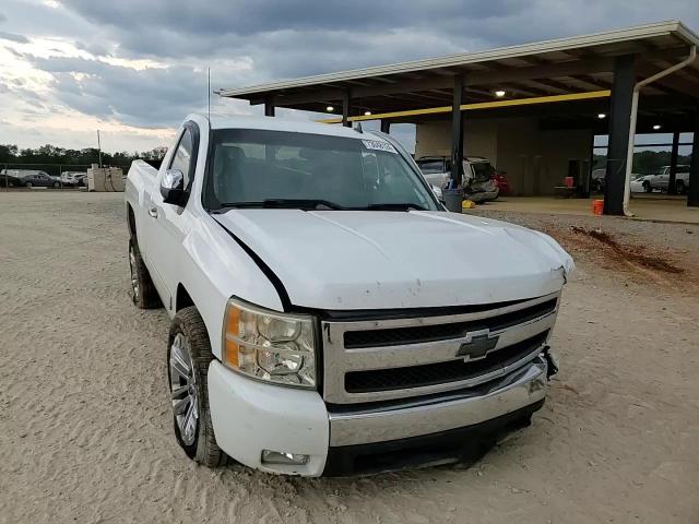 2007 Chevrolet Silverado C1500 VIN: 1GCEC14037Z652887 Lot: 73048124