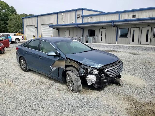 2017 Hyundai Sonata - Image 10