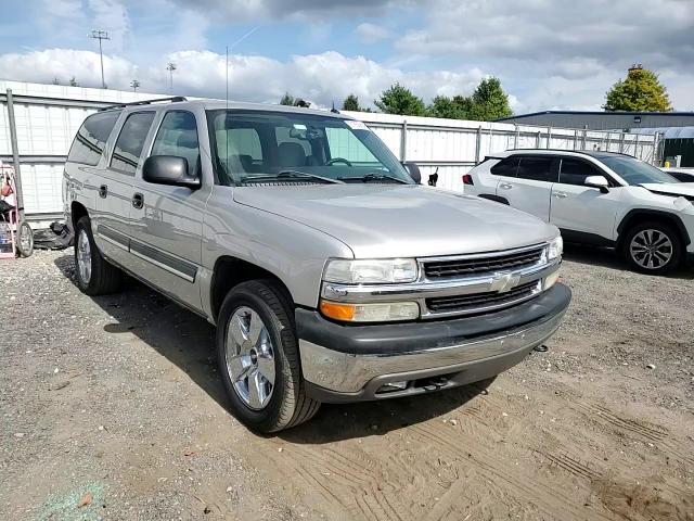 2005 Chevrolet Suburban K1500 VIN: 3GNFK16Z05G252745 Lot: 71750854