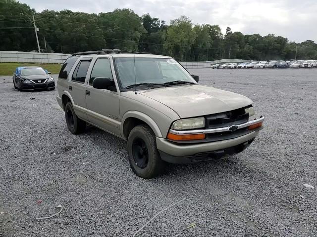 2002 Chevrolet Blazer VIN: 1GNCS13W42K237408 Lot: 71353484