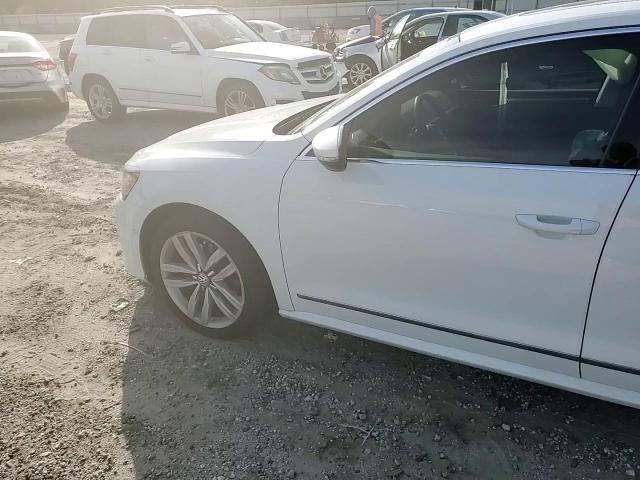 1VWCT7A34HC050848 2017 Volkswagen Passat Sel Premium