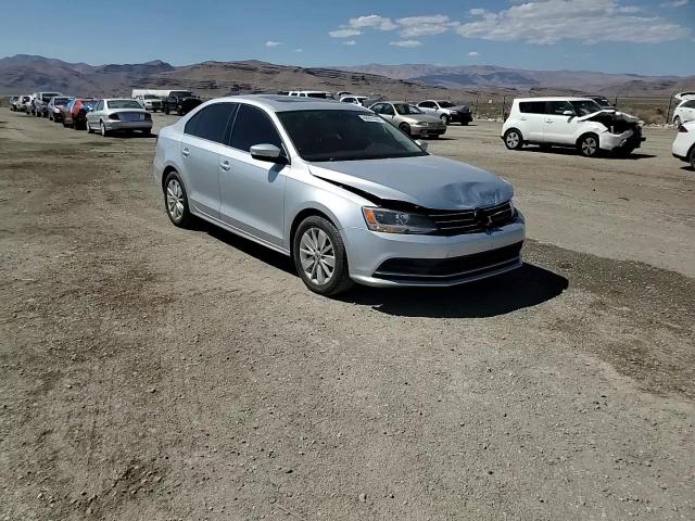 2015 Volkswagen Jetta - Image 11