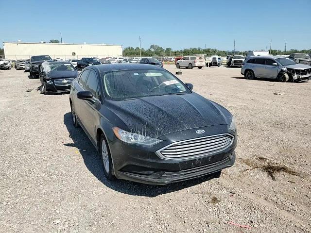 2017 Ford Fusion S VIN: 3FA6P0G70HR413210 Lot: 73380224