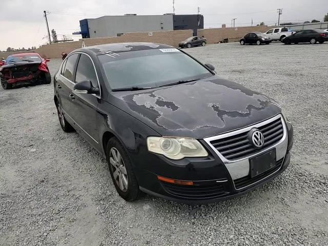 2008 Volkswagen Passat Turbo VIN: WVWJK73C58P031048 Lot: 72563814