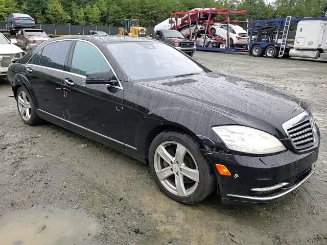 2011 Mercedes-Benz S 550 4Matic VIN: WDDNG8GB1BA373669 Lot: 72674414