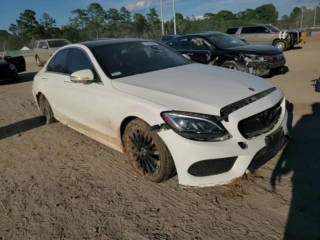 2015 Mercedes-Benz C 400 4Matic VIN: 55SWF6GB2FU010637 Lot: 73614924