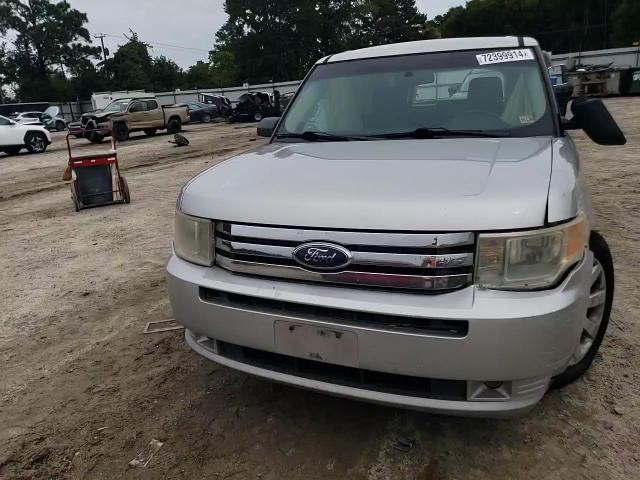 2009 Ford Flex - Image 12