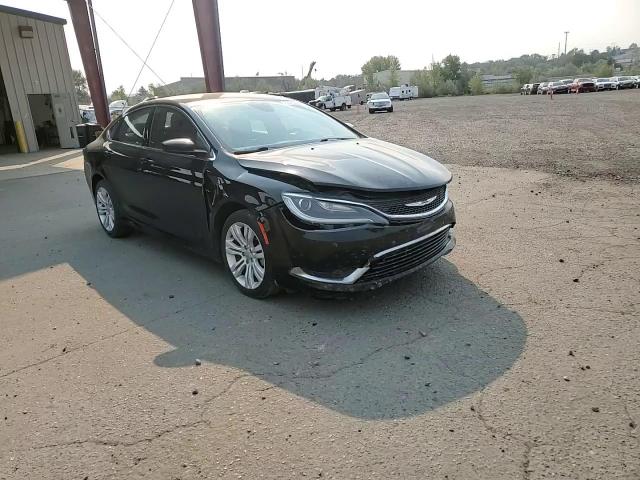 2015 Chrysler 200 Limited VIN: 1C3CCCAB4FN561484 Lot: 70725884