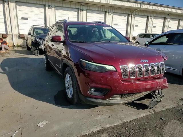 2019 Jeep Cherokee Latitude VIN: 1C4PJLCB0KD332090 Lot: 72945394