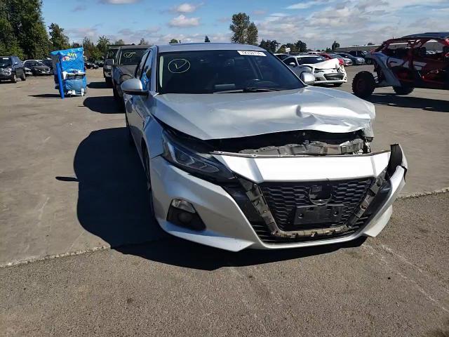 2019 Nissan Altima - Image 11