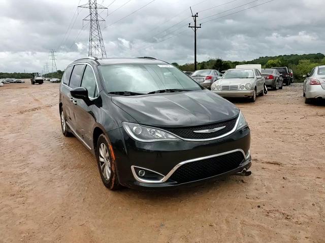 2019 Chrysler Pacifica Touring L VIN: 2C4RC1BG7KR625292 Lot: 73132454