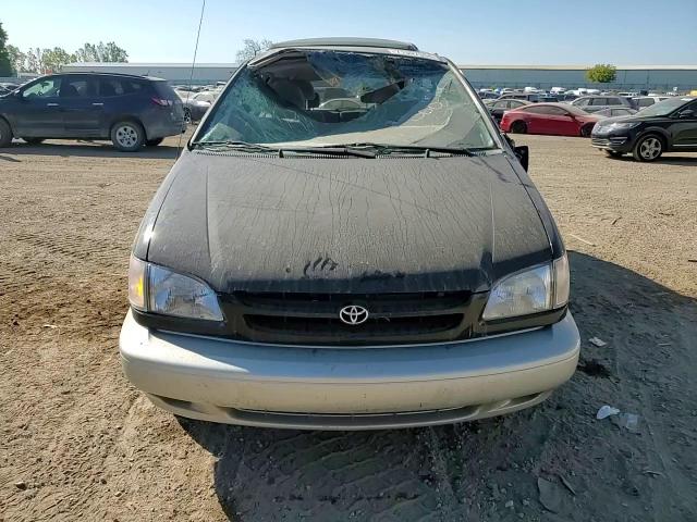 2000 Toyota Sienna Le VIN: 4T3ZF13C5YU287280 Lot: 71397554