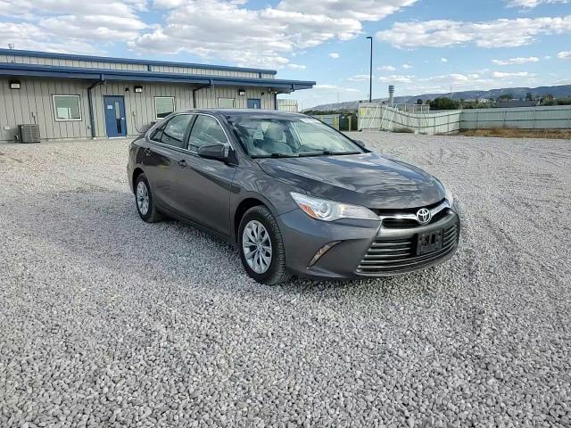 2017 Toyota Camry Le VIN: 4T1BF1FK9HU728535 Lot: 73110314