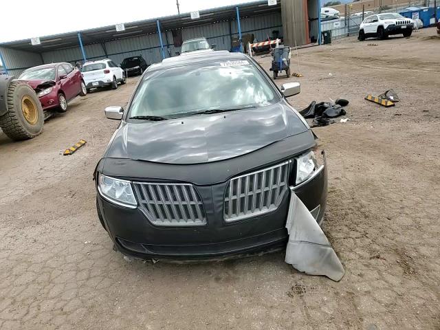 2010 Lincoln MKZ - Image 11