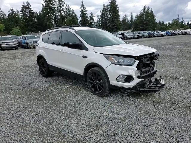 2018 Ford Escape Se VIN: 1FMCU9GD3JUB15051 Lot: 70684504