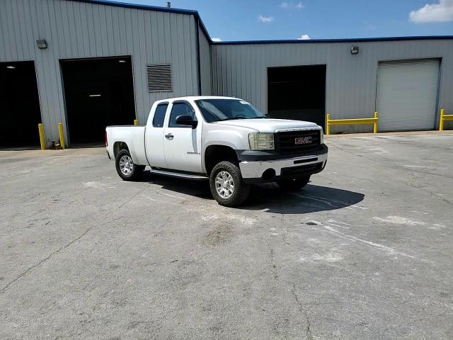 2008 GMC Sierra C1500 VIN: 1GTEC19C38Z312871 Lot: 72428944