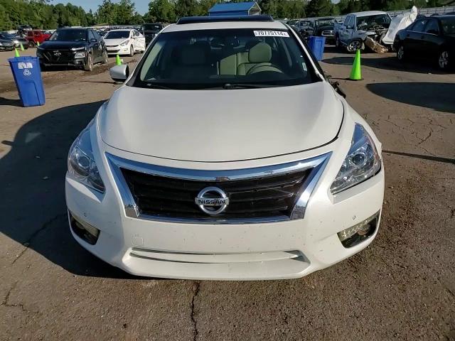 2015 Nissan Altima - Image 11