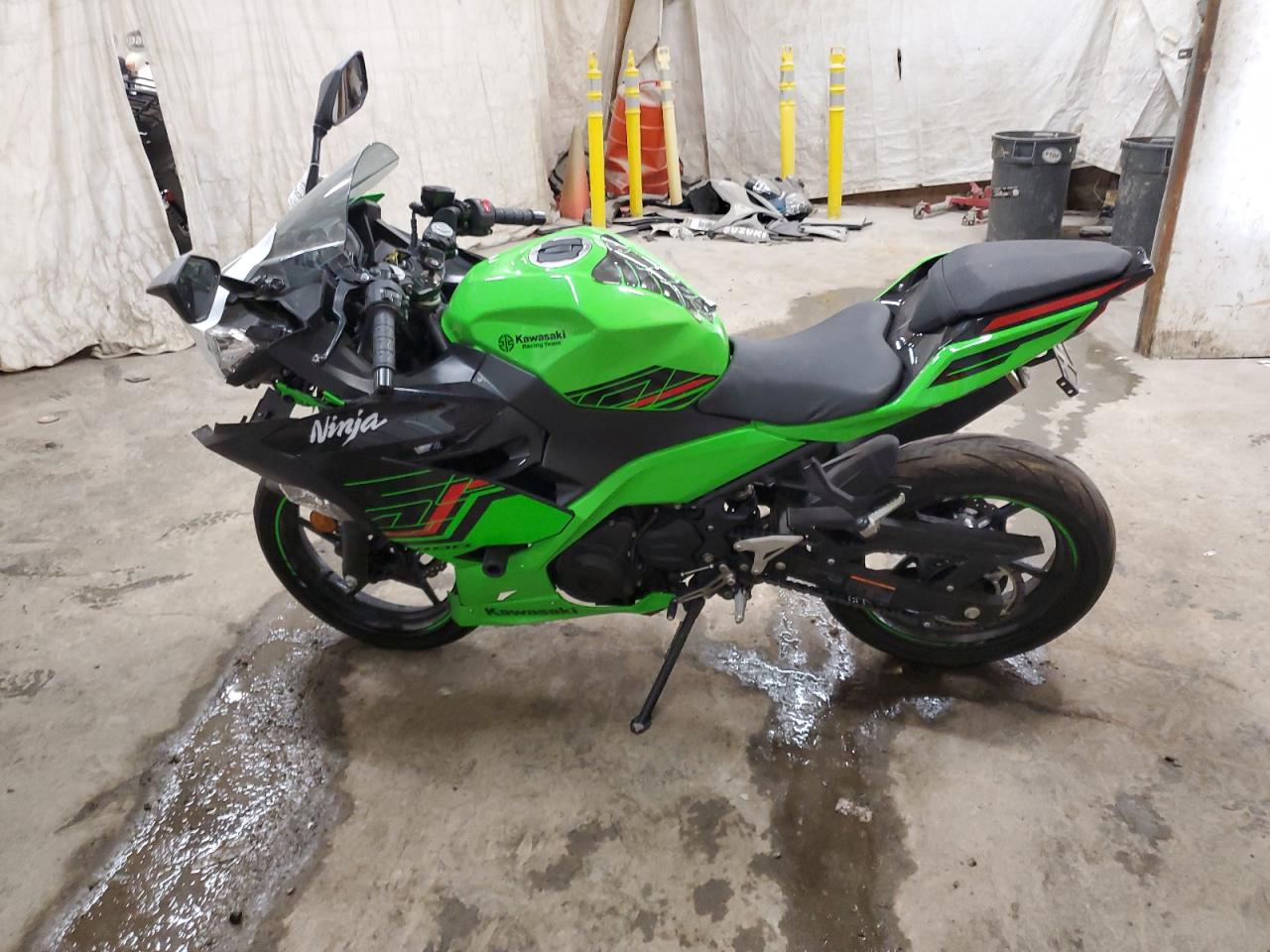 Price & History 2023 Kawasaki Ex400 2 vin: JKAEXKG16PDAS3617 Price & History 2023 Kawasaki Ex400 2 vin: JKAEXKG16PDAS3617