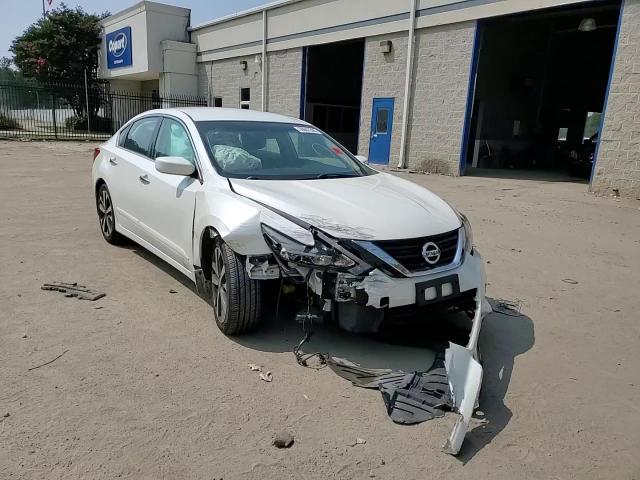 1N4AL3AP3GC127820 2016 Nissan Altima 2.5