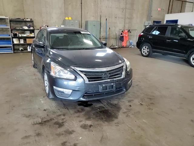 2015 Nissan Altima - Image 11