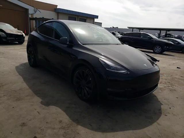 7SAYGDEF5NF574821 2022 Tesla Model Y