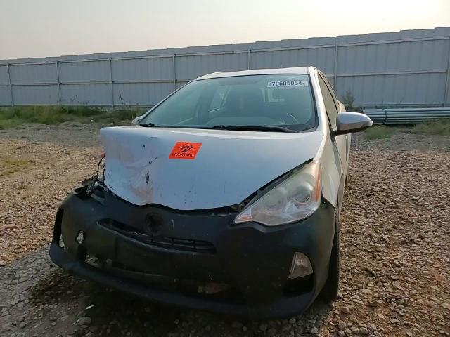 JTDKDTB35E1569613 2014 Toyota Prius C