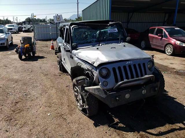 2015 Jeep Wrangler Unlimited Rubicon VIN: 1C4BJWFG8FL551555 Lot: 70332394