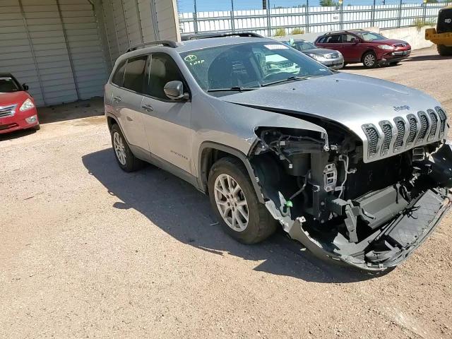 2017 Jeep Cherokee Sport VIN: 1C4PJMABXHW556098 Lot: 72356554