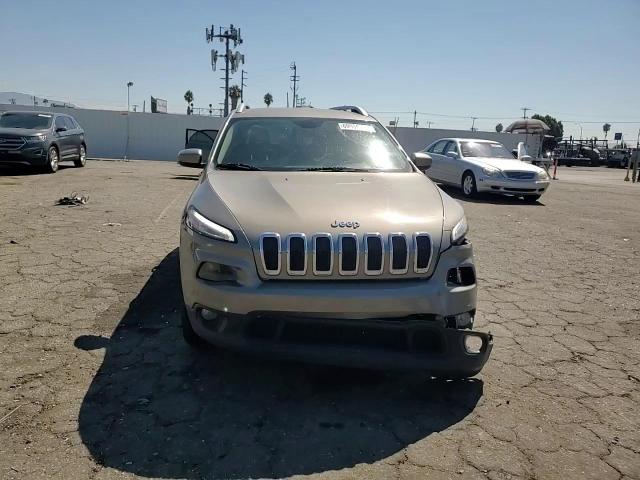 2017 Jeep Cherokee Latitude VIN: 1C4PJLCB3HW586373 Lot: 69980144