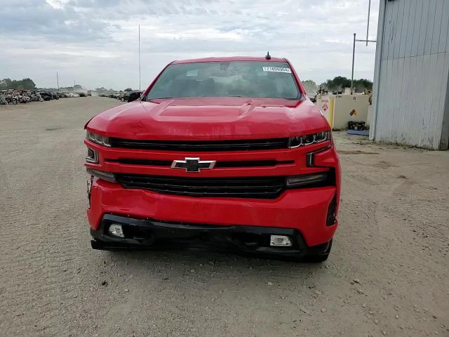 2021 Chevrolet Silverado - Image 13