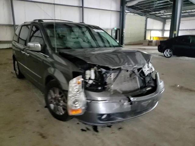 2A4RR6DX1AR209000 2010 Chrysler Town & Country Limited