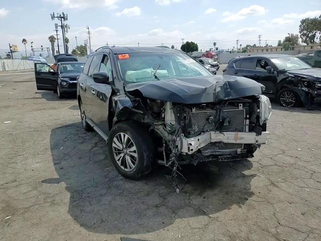 2018 Nissan Pathfinder S VIN: 5N1DR2MN1JC636110 Lot: 72396554