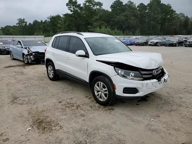 WVGAV7AX7HK001703 2017 Volkswagen Tiguan S