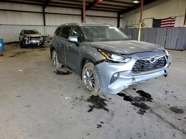 2021 Toyota Highlander Platinum VIN: 5TDFZRBH0MS111657 Lot: 71727854